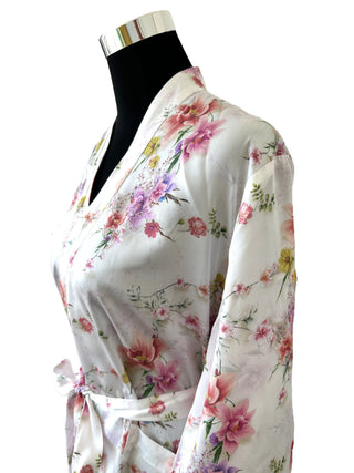 Kimono Monet White – 100% Tencel Satin | Luxus & Nachhaltigkeit | Made in Austria