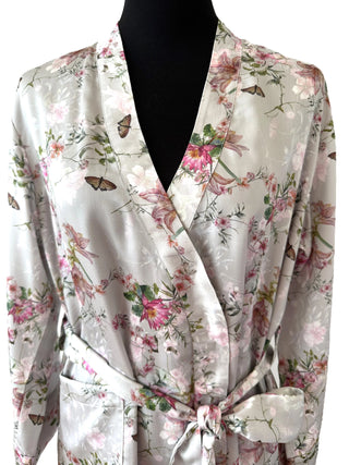 Kimono Monet Silver – 100% Tencel Satin | seidig glänzend | nachhaltig gefertigt