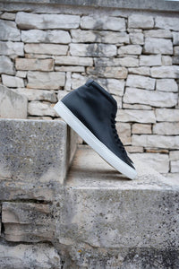 kūlson Black Salt Sneaker Schwarzes Rindsleder Recycelte Sohle Handmade Portugal — Ansicht 7