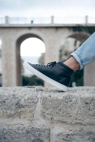 kūlson Sneaker "Black Salt" | Black cowhide leather | Recycled sole | Handmade in Portugal