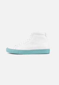 kūlson Ocean Sneaker Dunkelblaues Rindsleder Handmade Portugal — Ansicht 1