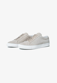 kūlson Sneaker Willi Beiges Wildleder Handmade Portugal Recycelte Sohle — Ansicht 2