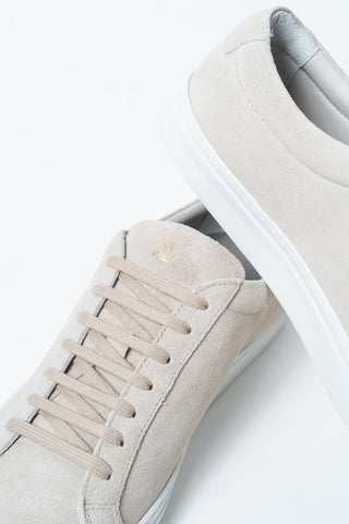 kūlson Sneaker „Willi“ | Beiges Wildleder | Recycelte Sohle | Handmade in Portugal