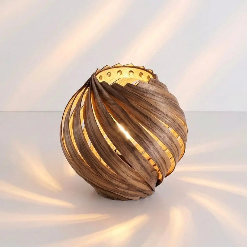 "Gemma" Sweetgum Lampshade – Handcrafted in Cologne — Ansicht 3
