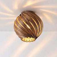 "Gemma" Sweetgum Lampshade – Handcrafted in Cologne — Ansicht 4