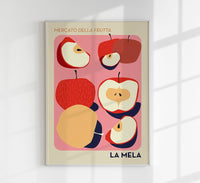 La Mela Fruit Market Art Poster – Fruity, Vibrant, Market Atmosphere — Ansicht 1