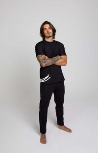 HACOY Sports Pants Schwarz – Lockerer Schnitt mit Monogramm-Detail — Ansicht 1
