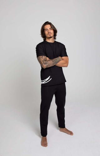 HACOY Sports Pants Schwarz – Lockerer Schnitt mit Monogramm-Detail