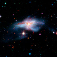 Pair of Colliding Galaxies Poster – NASA Fotografie Kunstdruck — Ansicht 3