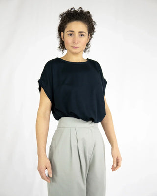 MARI, Sweatshirt aus Tencel | Rückenausschnitt | Made in Berlin