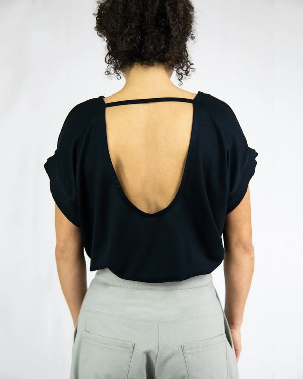 MARI Tencel Sweatshirt with Back Cut-Out – Made in Berlin