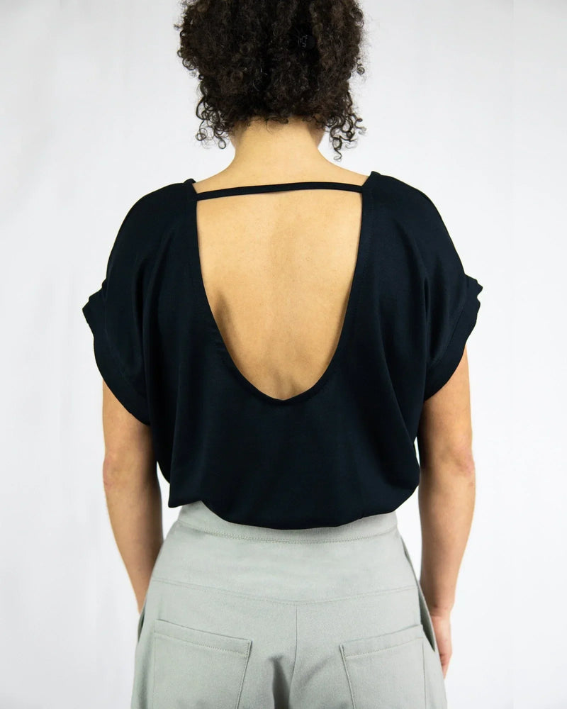 MARI Tencel Sweatshirt with Back Cut-Out – Made in Berlin — Ansicht 2