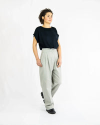 NEUTH Pleated Trousers Organic Cotton Flannel High Waist Made in Berlin — Ansicht 5