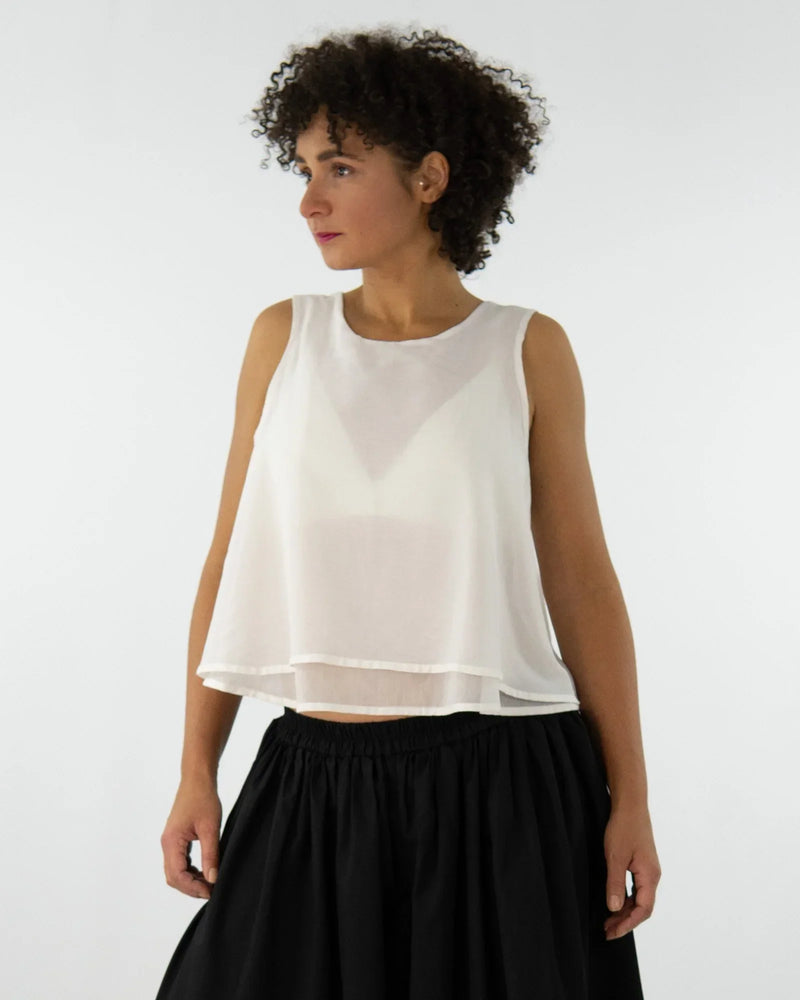 WHII Sleeveless Blouse in Layered Design – Silk-Cotton Blend, Made in Berlin — Ansicht 3