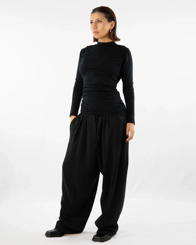 AdoHAR Low-Rise Trousers in Heavy TENCEL™ – Relaxed Fit, Made in Berlin — Ansicht 6