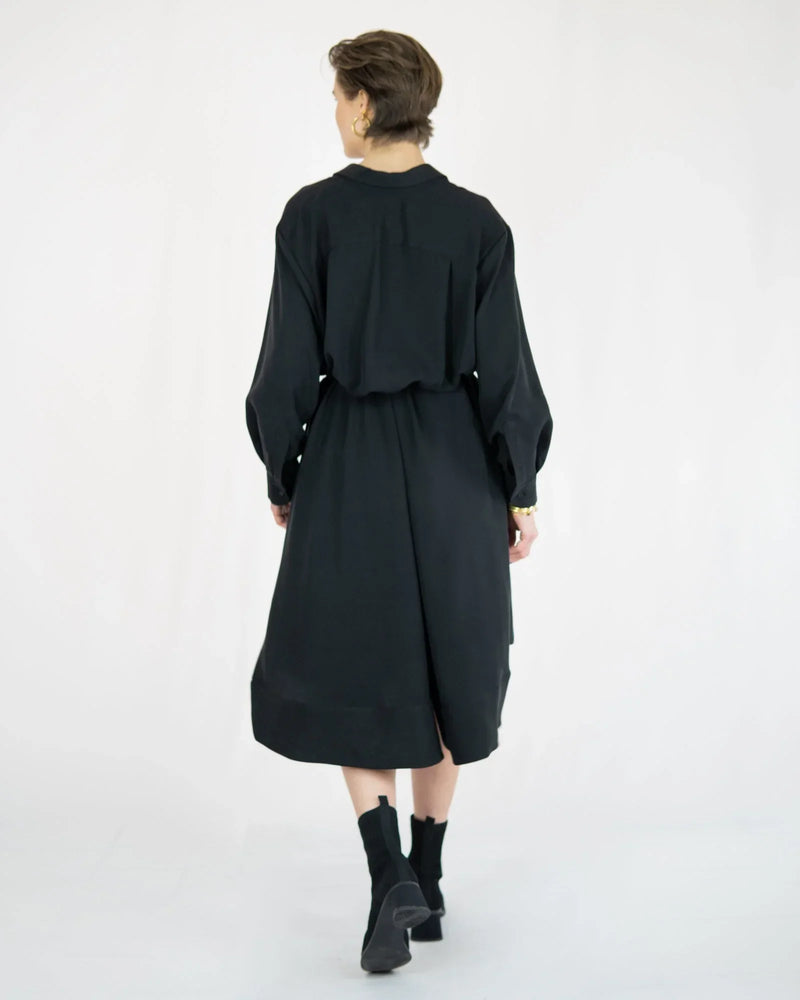 VASYA Tencel Twill Shirt Dress – concealed button placket, Made in Berlin — Ansicht 4
