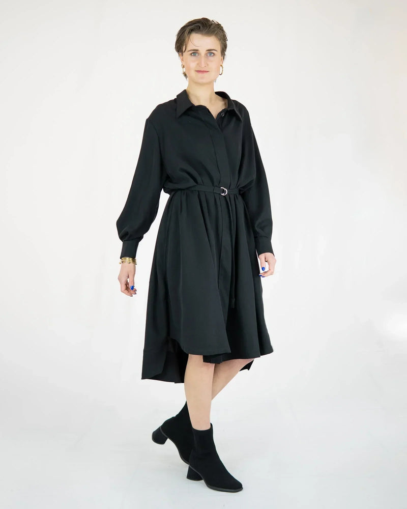 VASYA Tencel Twill Shirt Dress – concealed button placket, Made in Berlin — Ansicht 3