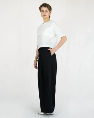 SMART, lange Bundfaltenhose aus Lyocell-Twill | Struktur & Komfort | Made in Berlin