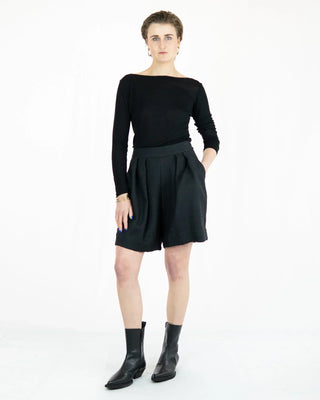 ANTILI - hoch taillierte Bermuda aus Jacquard | Circular Fabric Standard | Made in Berlin