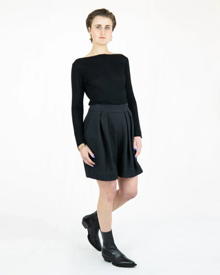 ANTILI - hoch taillierte Bermuda aus Jacquard | Circular Fabric Standard | Made in Berlin