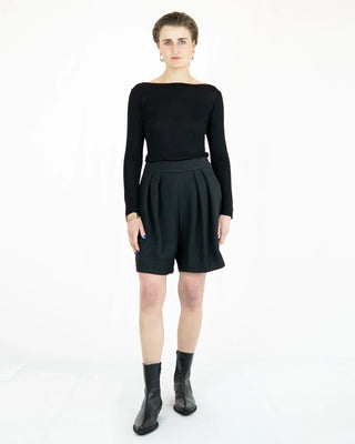 ANTILI - hoch taillierte Bermuda aus Jacquard | Circular Fabric Standard | Made in Berlin