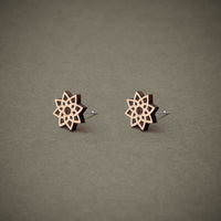 Wooden Star Stud Earrings N°1 – Handmade — Ansicht 2