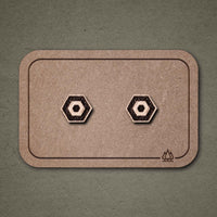 Wooden Stud Earrings | Hexagon N°1 – Handmade — Ansicht 1
