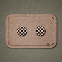 Wooden Checkered Stud Earrings – Handmade — Ansicht 1