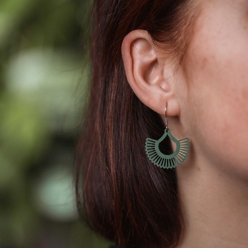 "Boho" Wooden Dangle Earrings – Feather-light & Hypoallergenic — Ansicht 17