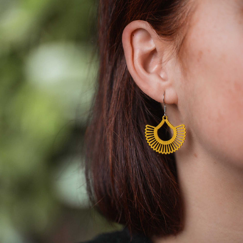 "Boho" Wooden Dangle Earrings – Feather-light & Hypoallergenic — Ansicht 27