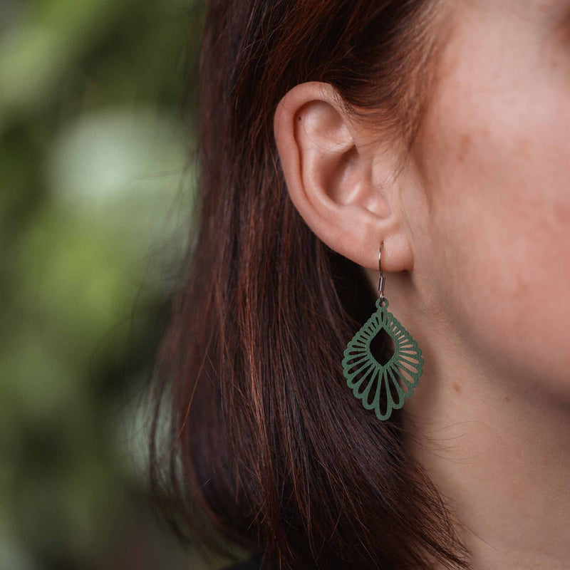 "Mindful" Wooden Drop Earrings - Featherlight, Delicate, Hypoallergenic — Ansicht 12