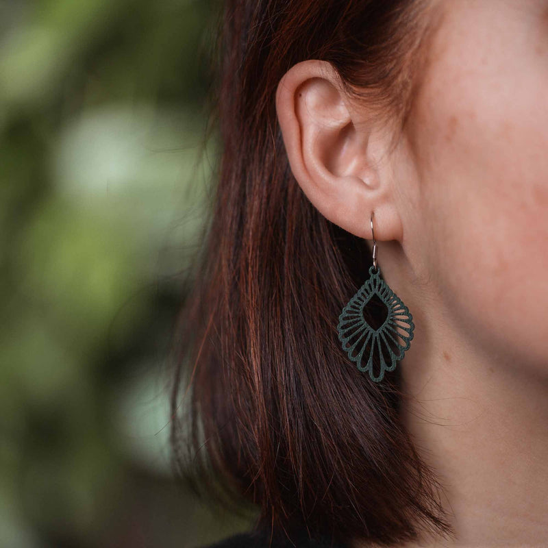 "Mindful" Wooden Drop Earrings - Featherlight, Delicate, Hypoallergenic — Ansicht 22