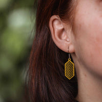 "Geometric" wooden earrings – feather-light, delicate, hypoallergenic — Ansicht 2