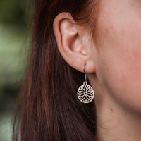 "Sunwheel" Wooden Drop Earrings – feathery light, delicate, hypoallergenic — Ansicht 22