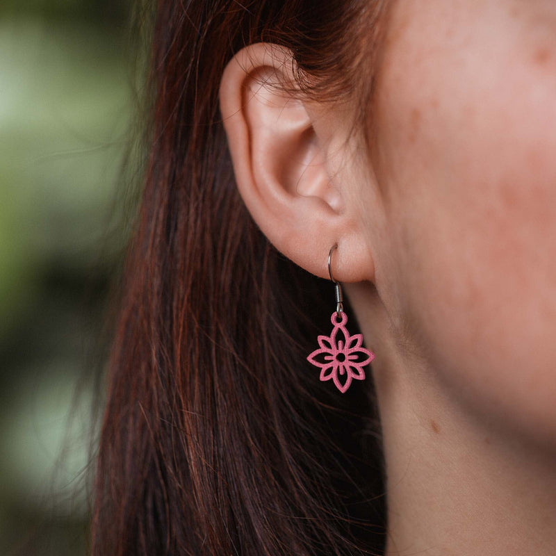 Flower mini wooden earrings - feather-light & anti-allergenic stainless steel studs — Ansicht 32
