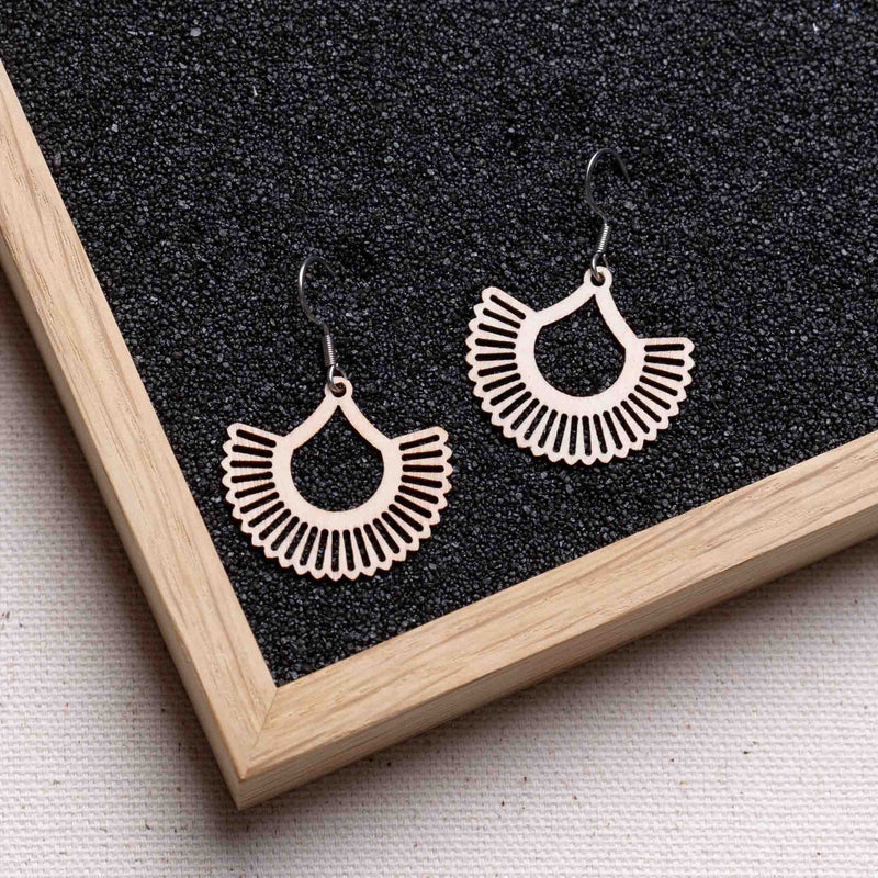 "Boho" Wooden Dangle Earrings – Feather-light & Hypoallergenic — Ansicht 1