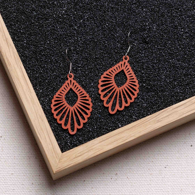 "Mindful" Wooden Drop Earrings - Featherlight, Delicate, Hypoallergenic — Ansicht 6
