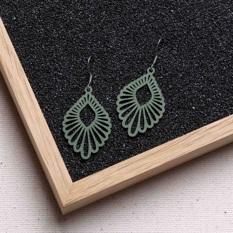 "Mindful" Wooden Drop Earrings - Featherlight, Delicate, Hypoallergenic — Ansicht 11