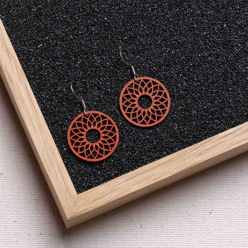Spirit wooden earrings – feather-light, delicate, hypoallergenic — Ansicht 1
