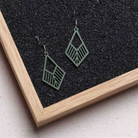 Tribe Wooden Drop Earrings – feather-light, delicate, hypoallergenic — Ansicht 11