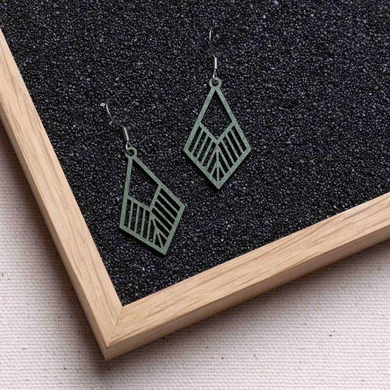 Tribe Wooden Drop Earrings – feather-light, delicate, hypoallergenic — Ansicht 11