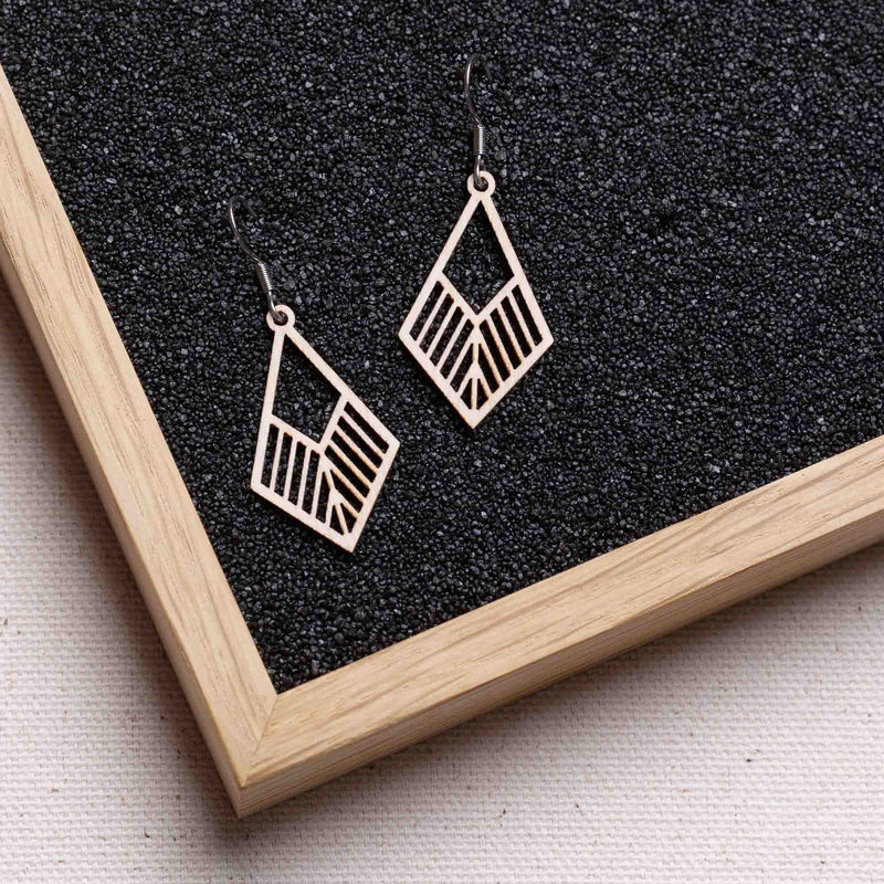 Tribe Wooden Drop Earrings – feather-light, delicate, hypoallergenic — Ansicht 16