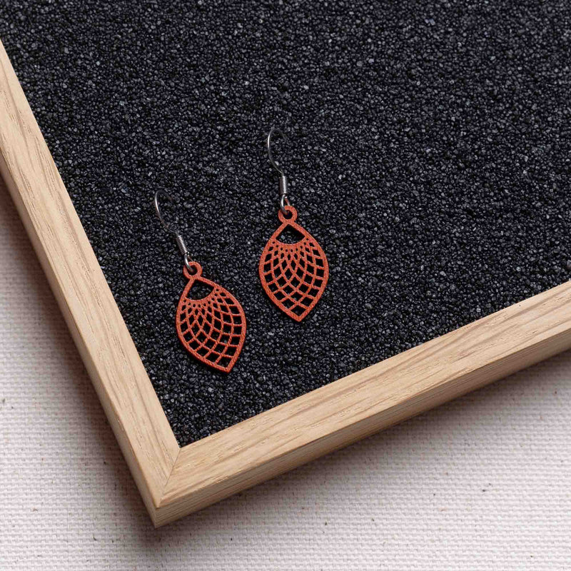 "Leaf" Wooden Earrings – feather-light, delicate, hypoallergenic — Ansicht 11