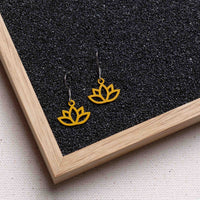 Flower Lotus Wooden Drop Earrings – feather-light and anti-allergenic — Ansicht 26