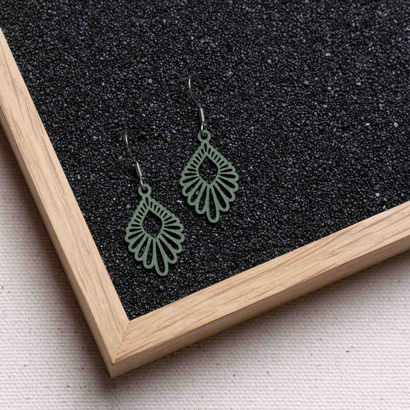 Mindful Mini Wooden Drop Earrings – feather-light, delicate, hypoallergenic — Ansicht 1