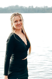 FARRAH Crop Pullover black - wrap design with ruffles — Ansicht 15