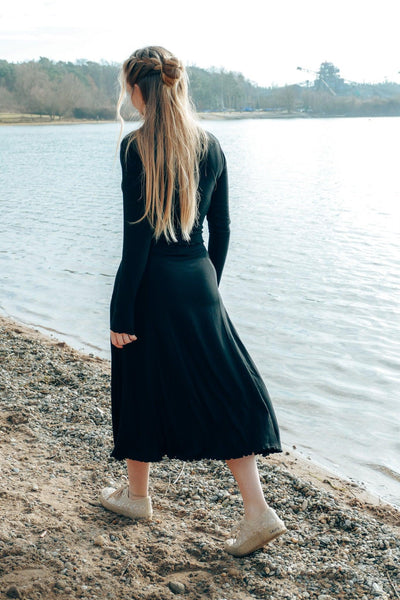 FARRAH Midiskirt black – High Waist Ruffle Hem Slit