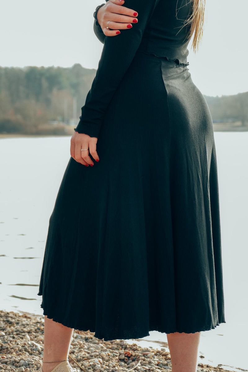 FARRAH Midiskirt black – High Waist Ruffle Hem Slit — Ansicht 9