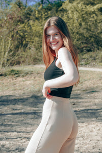 FARRAH Crop Top black – Eng anliegend | Knitwear | Breite Träger — Ansicht 7