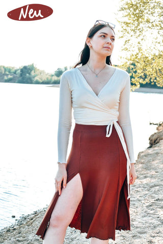 FARRAH Midiskirt pecan – High Waist | Schlitz | Rüschen-Saum